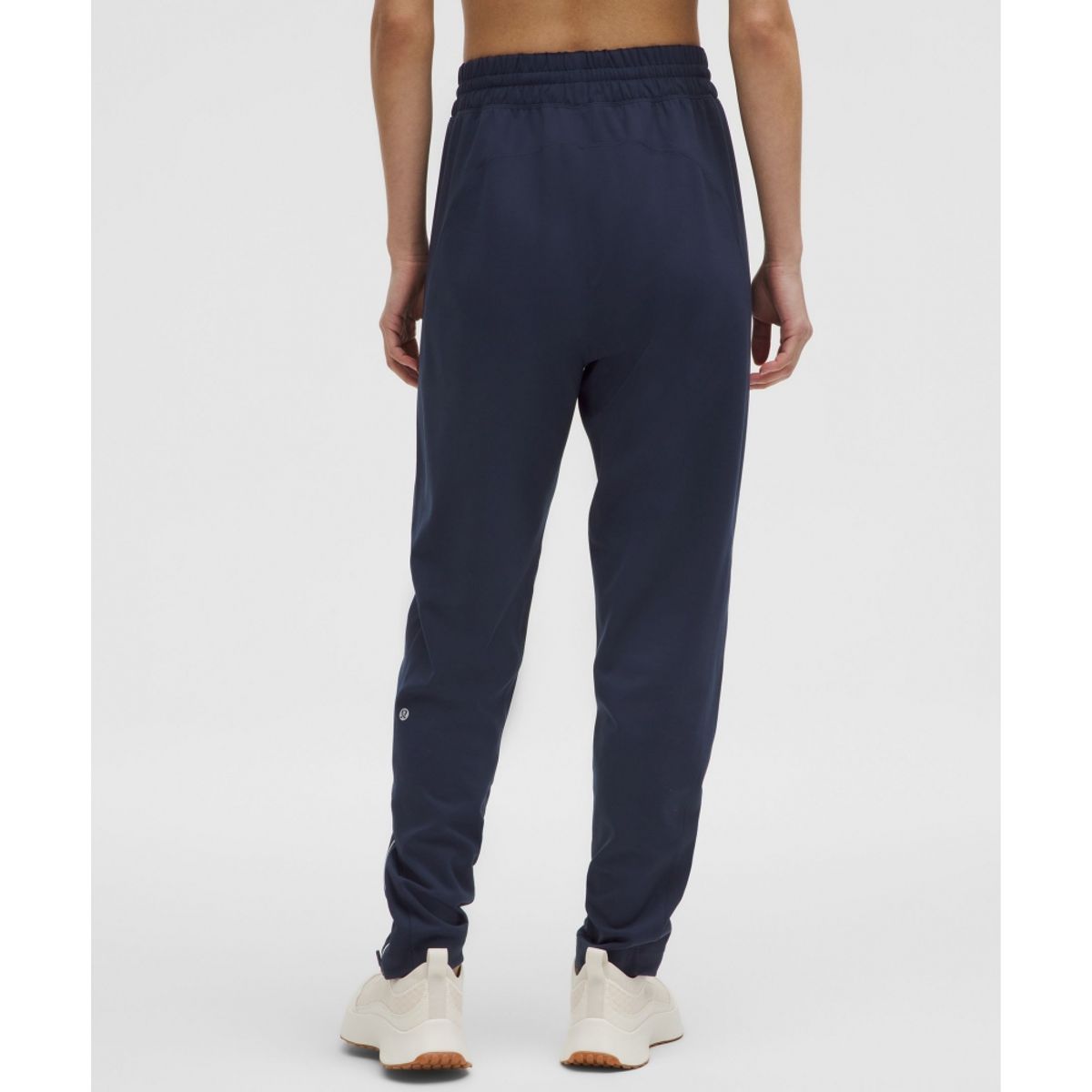 룰루레몬(LULULEMON) Everlux 하이라이즈 집 레그 트랙 팬츠 *아시아 핏