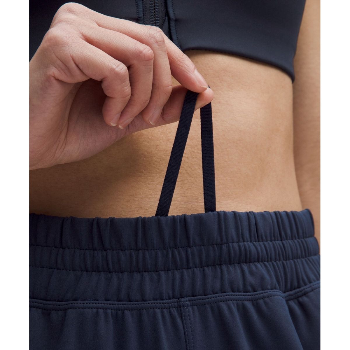 룰루레몬(LULULEMON) Everlux 하이라이즈 집 레그 트랙 팬츠 *아시아 핏