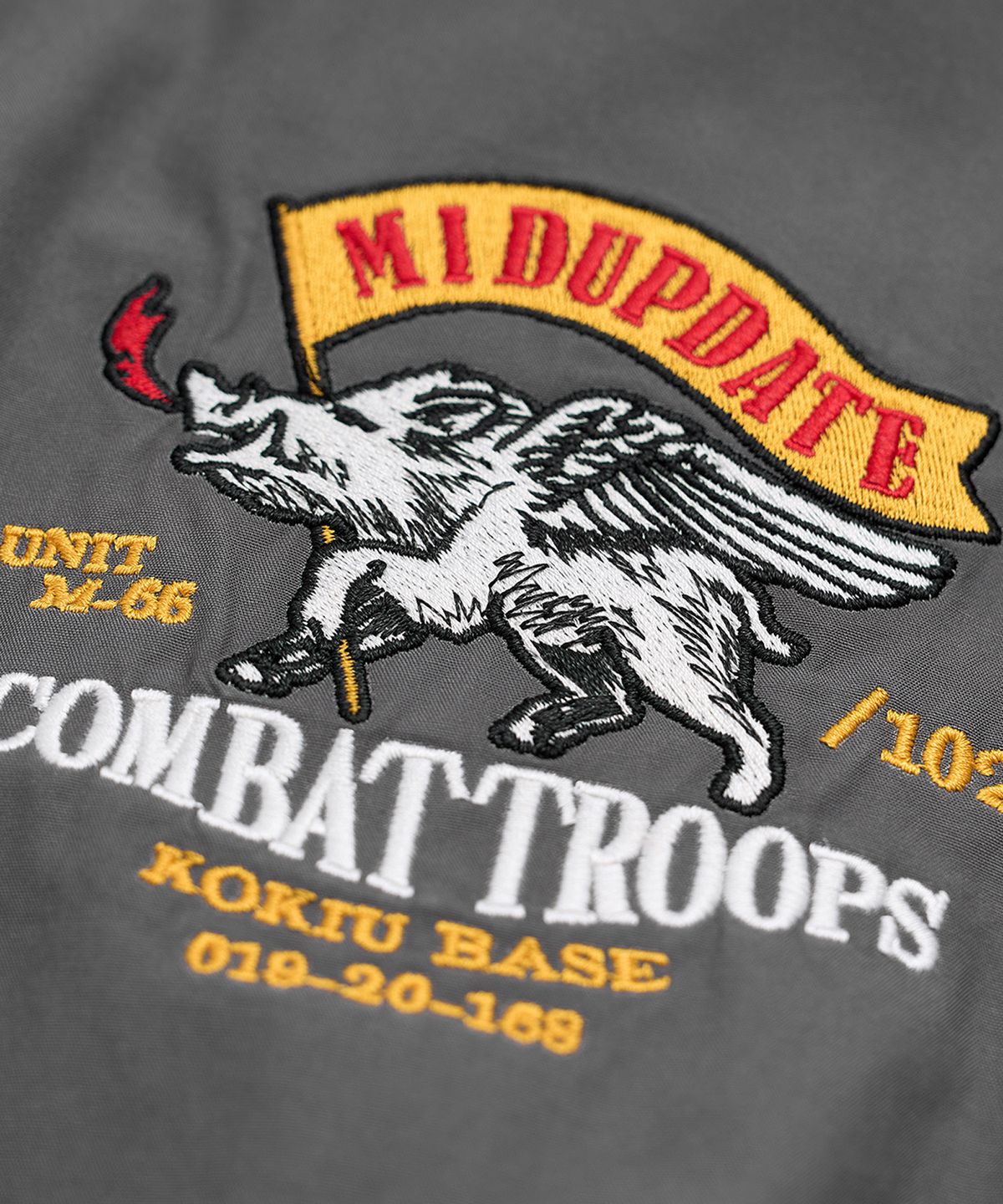 미드업데이트(MIDUPDATE) Bayford Embroidery Jacket_2color