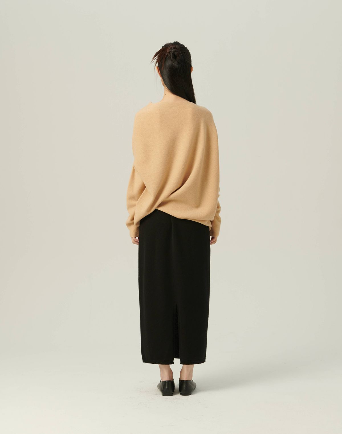 베이스스레드(BASETHREAD) One Shoulder Flow Knit Top_BEIGE