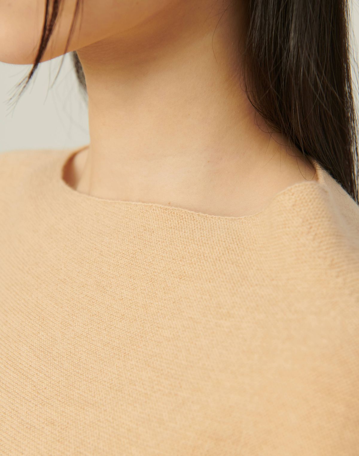 베이스스레드(BASETHREAD) One Shoulder Flow Knit Top_BEIGE