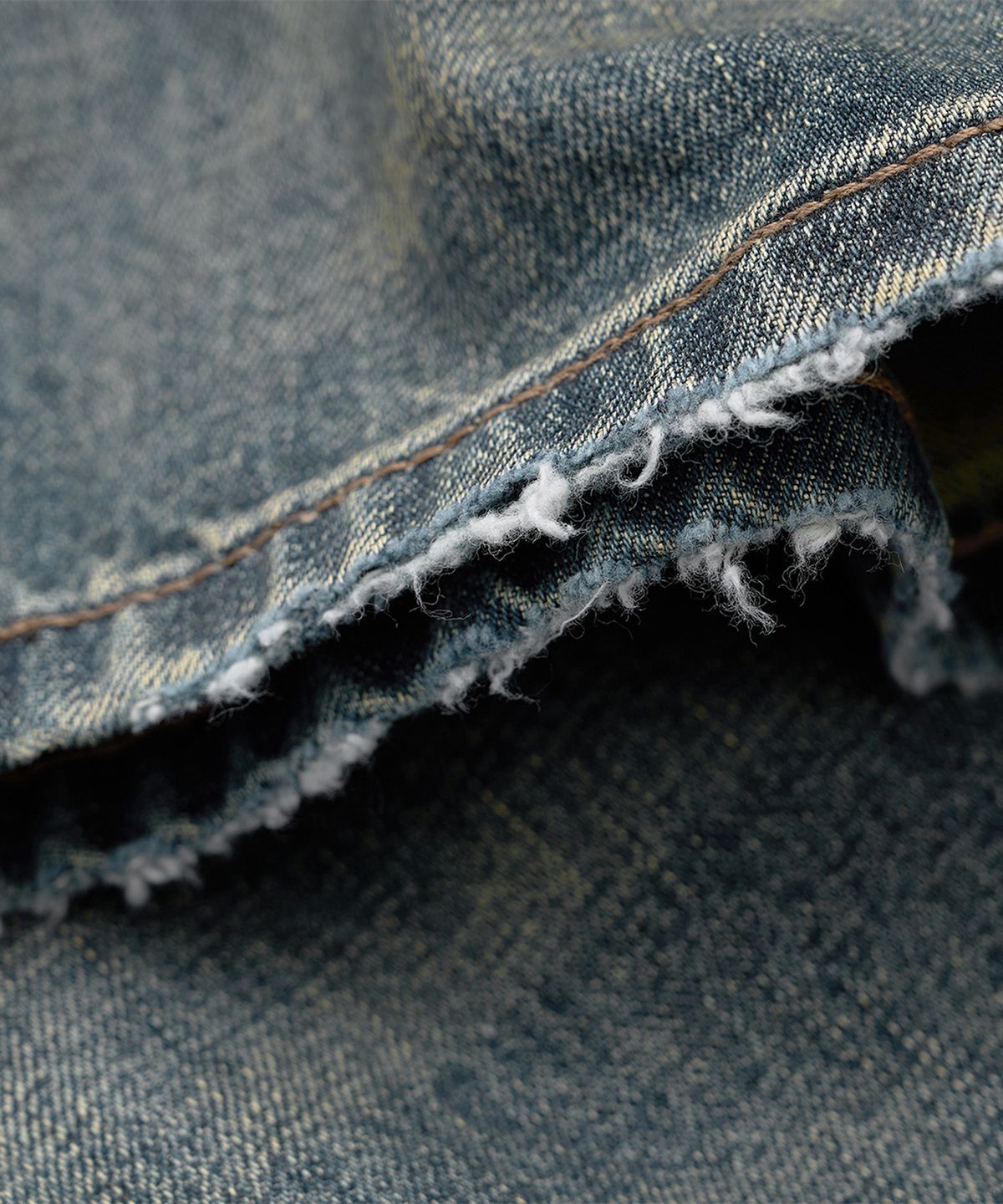 미드업데이트(MIDUPDATE) Vintage Destroyed Denim Pants