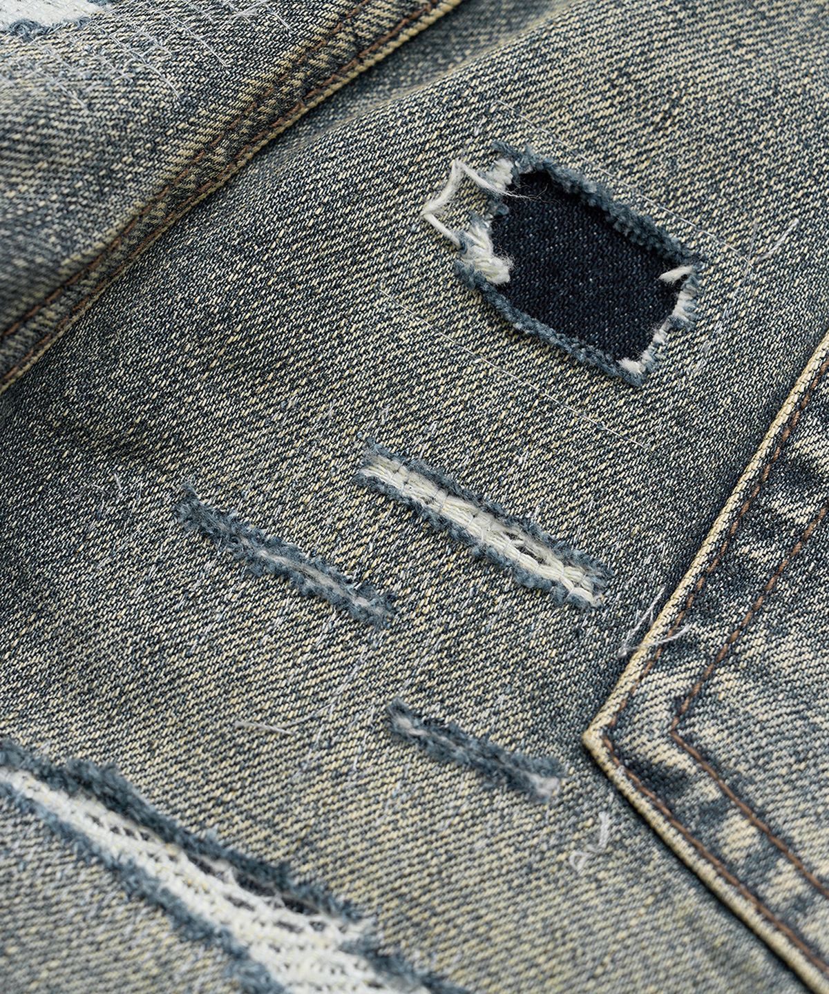 미드업데이트(MIDUPDATE) Vintage Destroyed Denim Pants