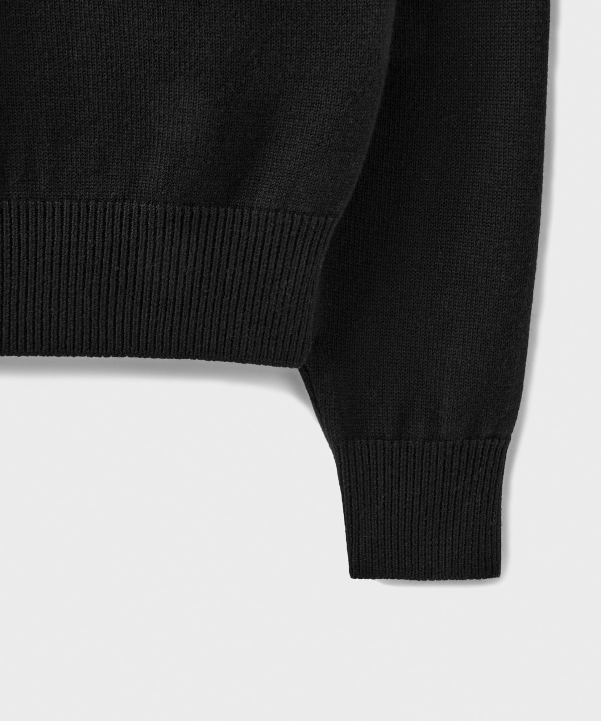 브랜디드(BRANDED) [SUPERIOR] CLOUD SUPERFINE V-NECK KNIT [BLACK]