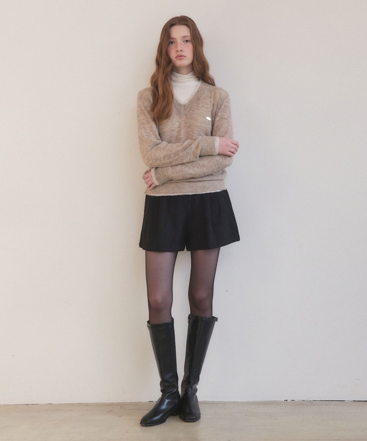 어다울(ADAUL) Woolen pintuck short pants - black