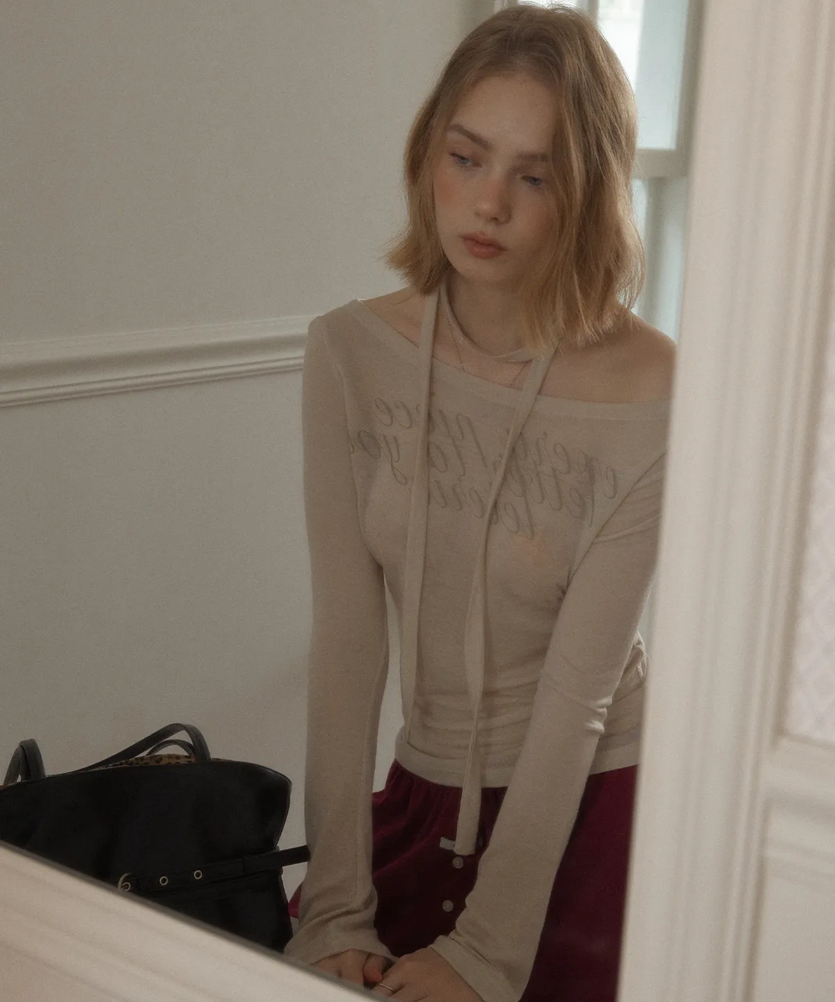 레터리(LETERIE) LETTERING OFF-SHOULDER TIE LONG SLEEVE_10COLOR