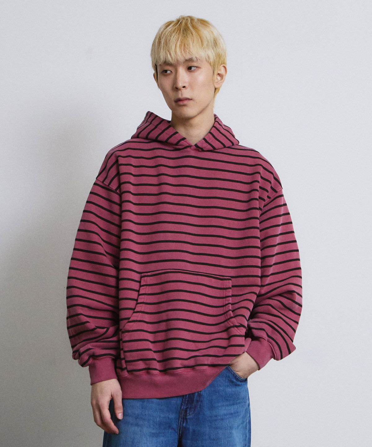 에이던엠(ADERNM) PIGMENT DAILY STRIPE HOODIE (BURGUNDY)