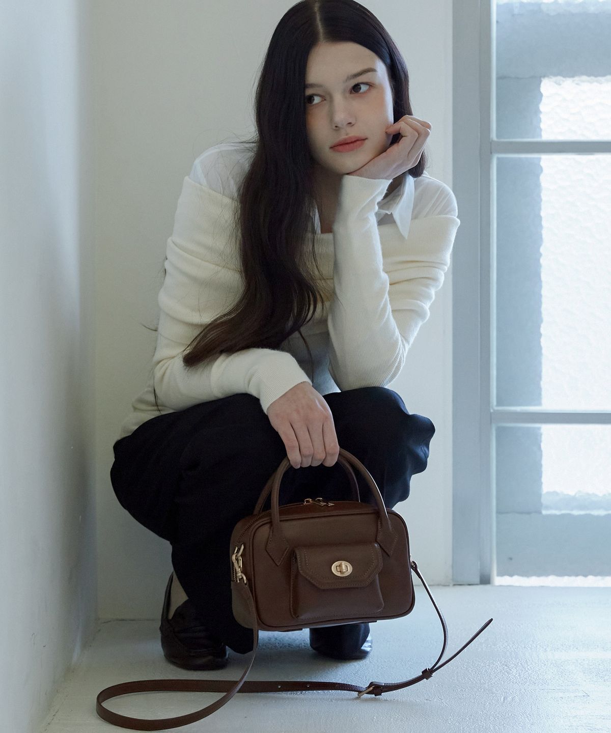 벨류엣(VALLUAT) Clot bag_Dark Brown