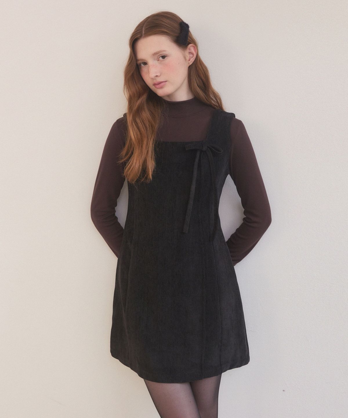 어다울(ADAUL) Velvet belted mini dress - black