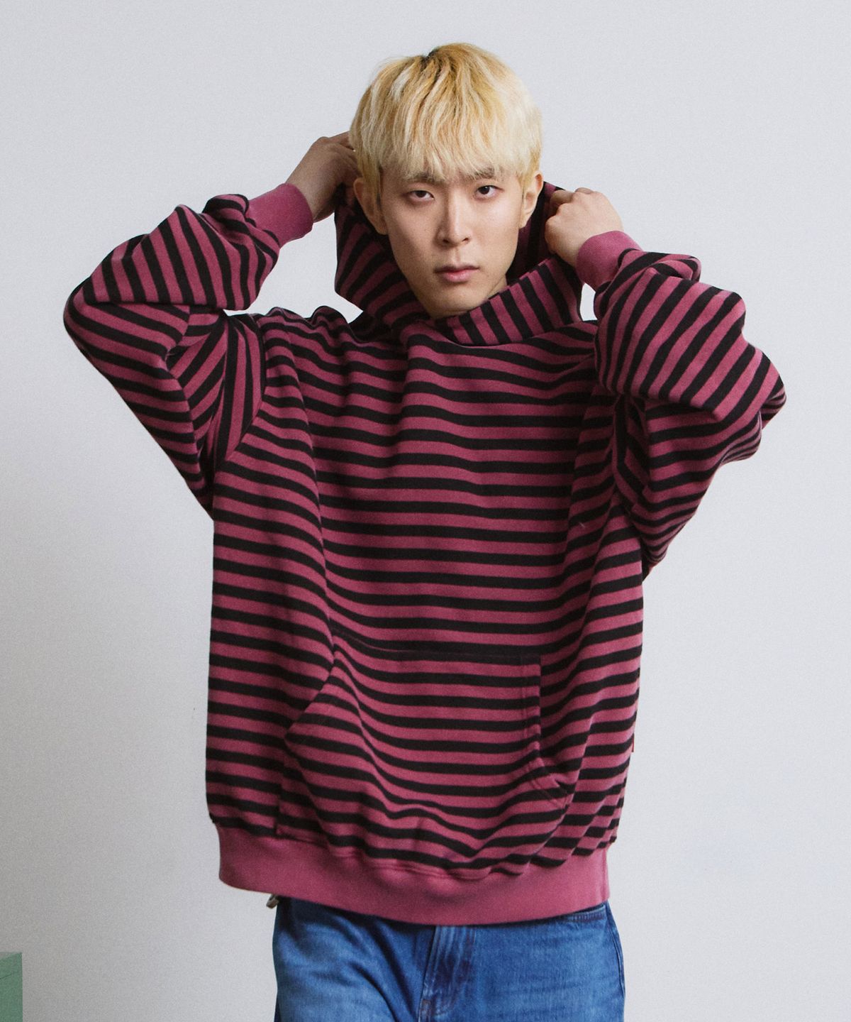 에이던엠(ADERNM) PIGMENT DYED STRIPE LINE HOODIE (BURGUNDY)