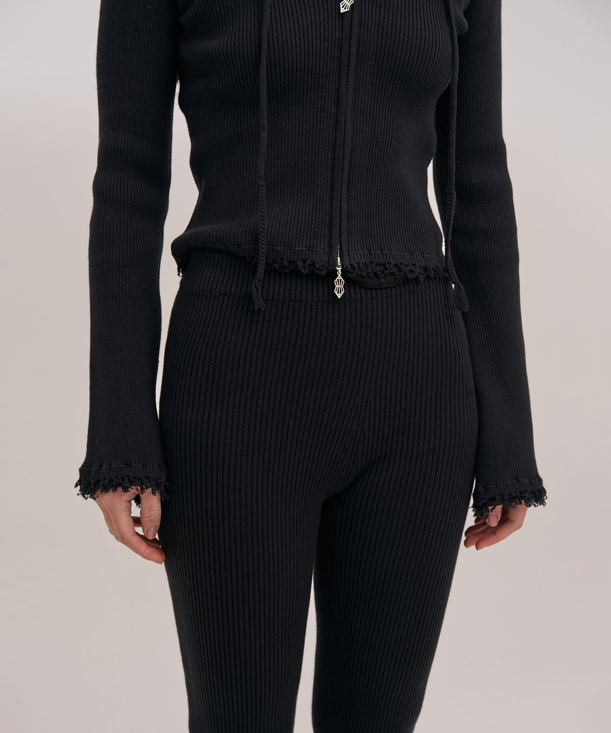 졸리앙볼(JOLIEENVOL) TENDER RIB BOOTS CUT KNIT PANTS - wholegarment (Marais Black)