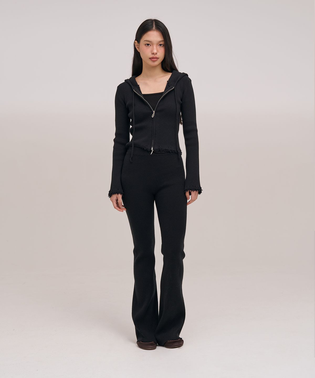 졸리앙볼(JOLIEENVOL) TENDER RIB BOOTS CUT KNIT PANTS - wholegarment (Marais Black)