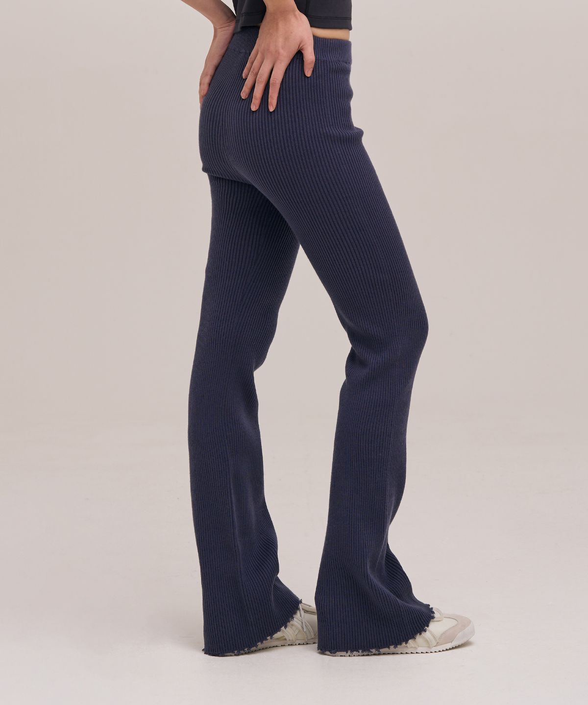 졸리앙볼(JOLIEENVOL) TENDER RIB BOOTS CUT KNIT PANTS - wholegarment (Bleu Ciel)