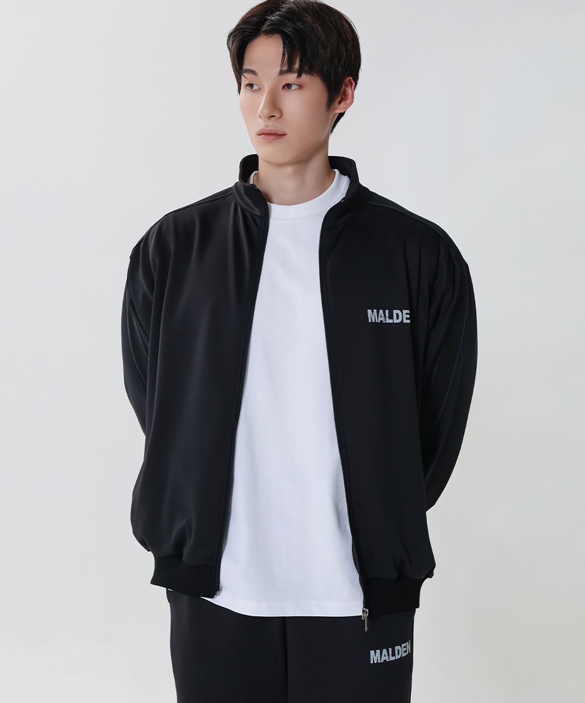 몰든(MALDEN) 크랙 로고 트랙 자켓