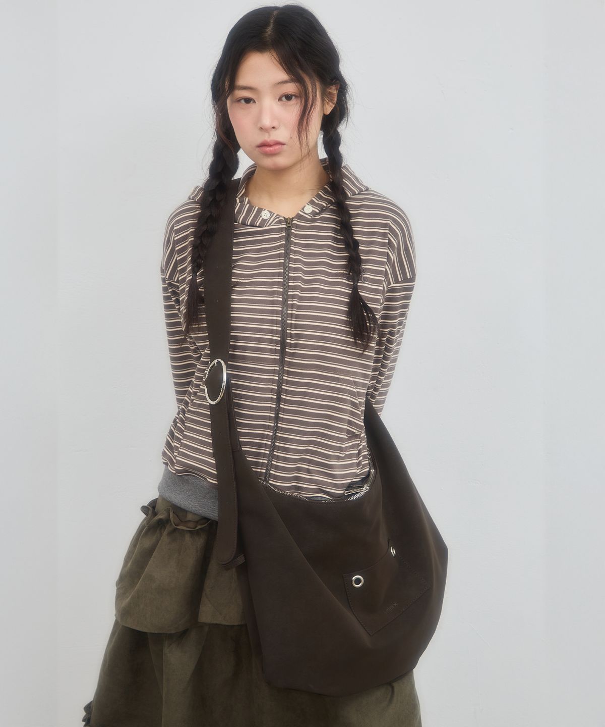 레터리(LETERIE) RING BUCKLE SHOULDER BIG BAG_DARK BROWN