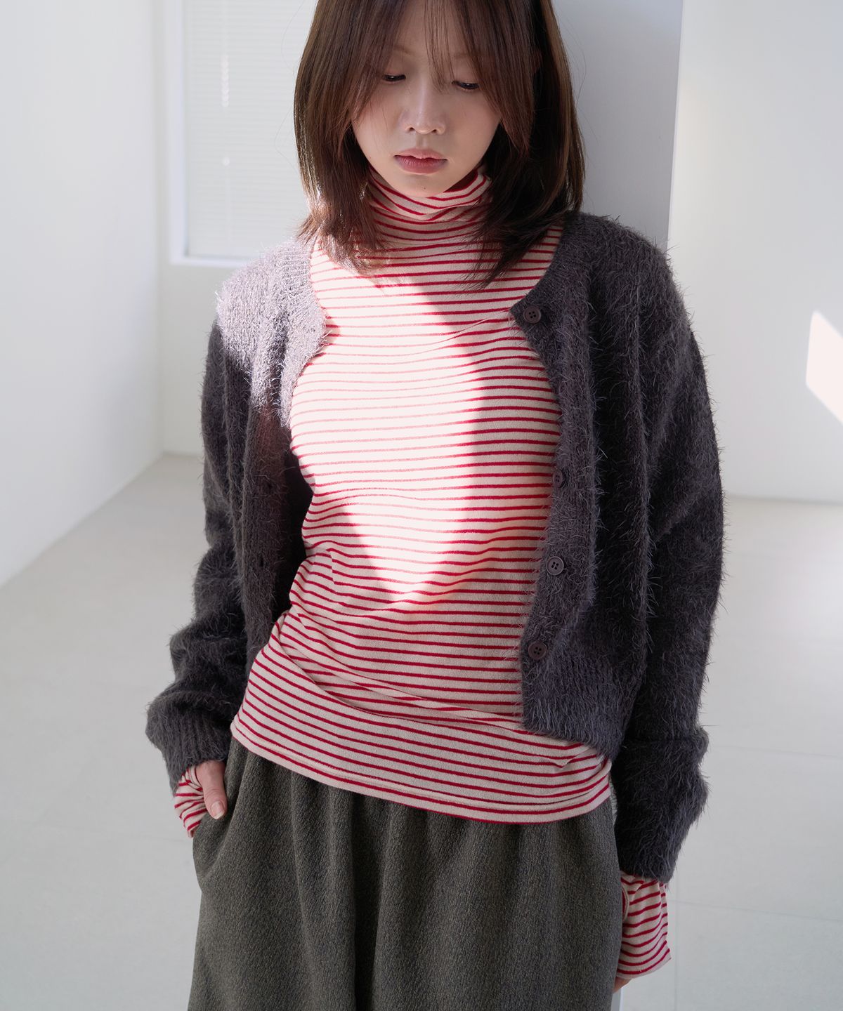 줄리아페페(JULIAPEPE) Layered Stripe Finger Hole Tee (Red)