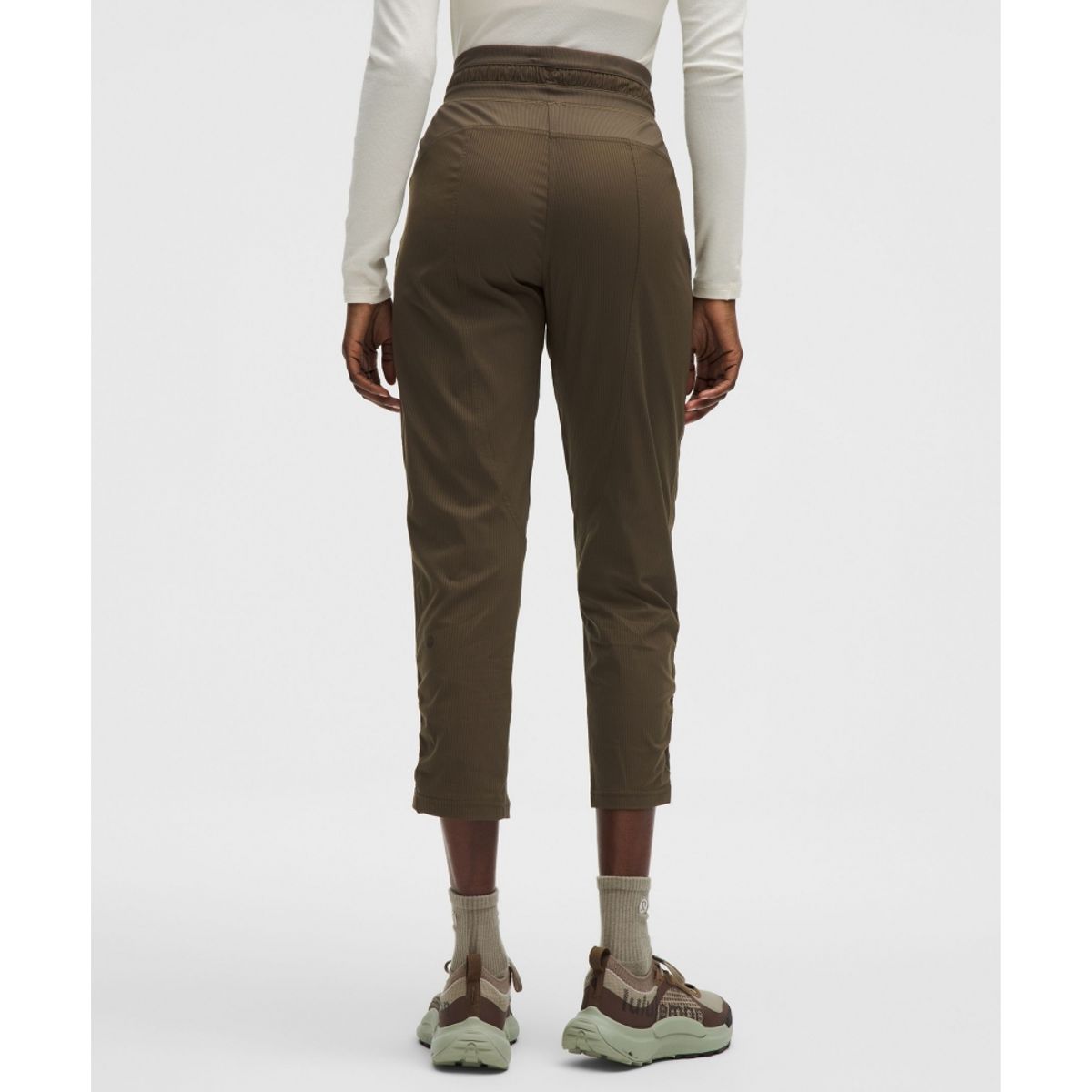 룰루레몬(LULULEMON) 댄스 스튜디오 미드라이즈 크롭 팬츠  OVBR