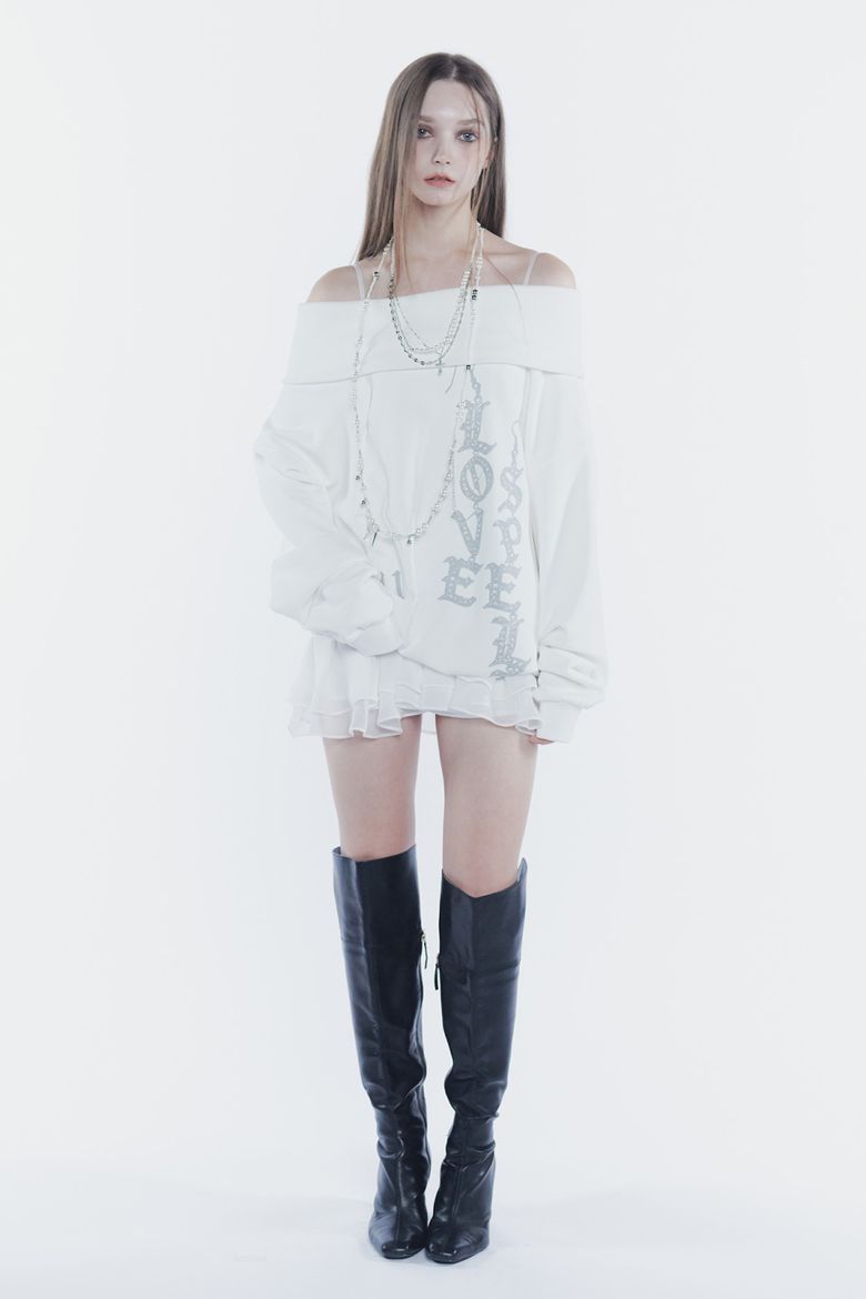MUSINSA公式 | PAINORPLEASURE SPELL OFF-SHOULDER SWEATSHIRT white