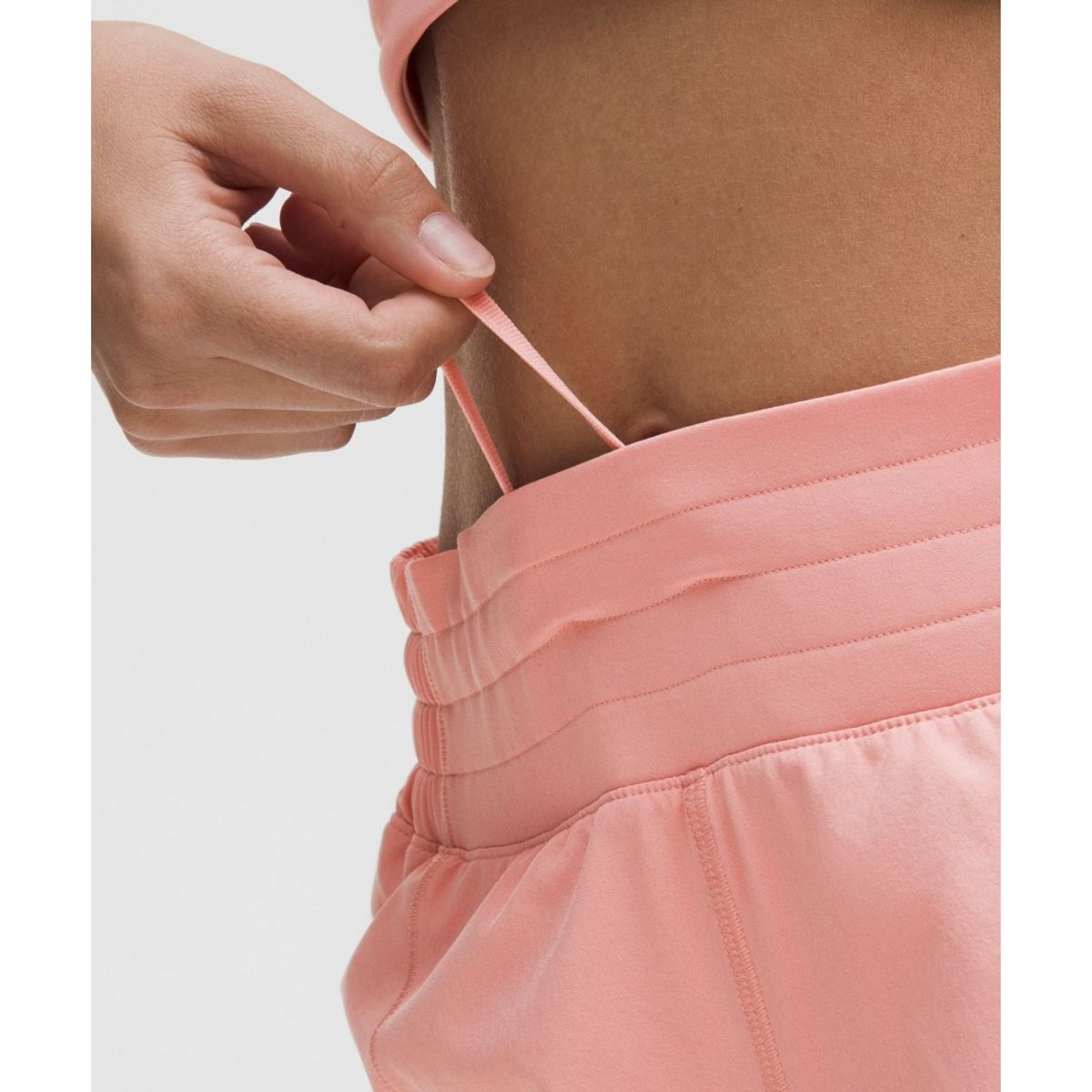 룰루레몬(LULULEMON) 핫티 핫 하이라이즈 라인드 쇼츠 4inch  TROS