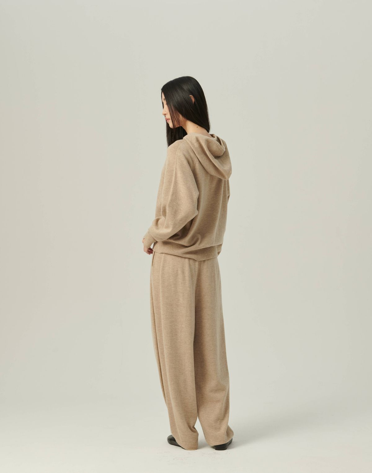 베이스스레드(BASETHREAD) Soft Tapered Wool Knit Pants_BEIGE