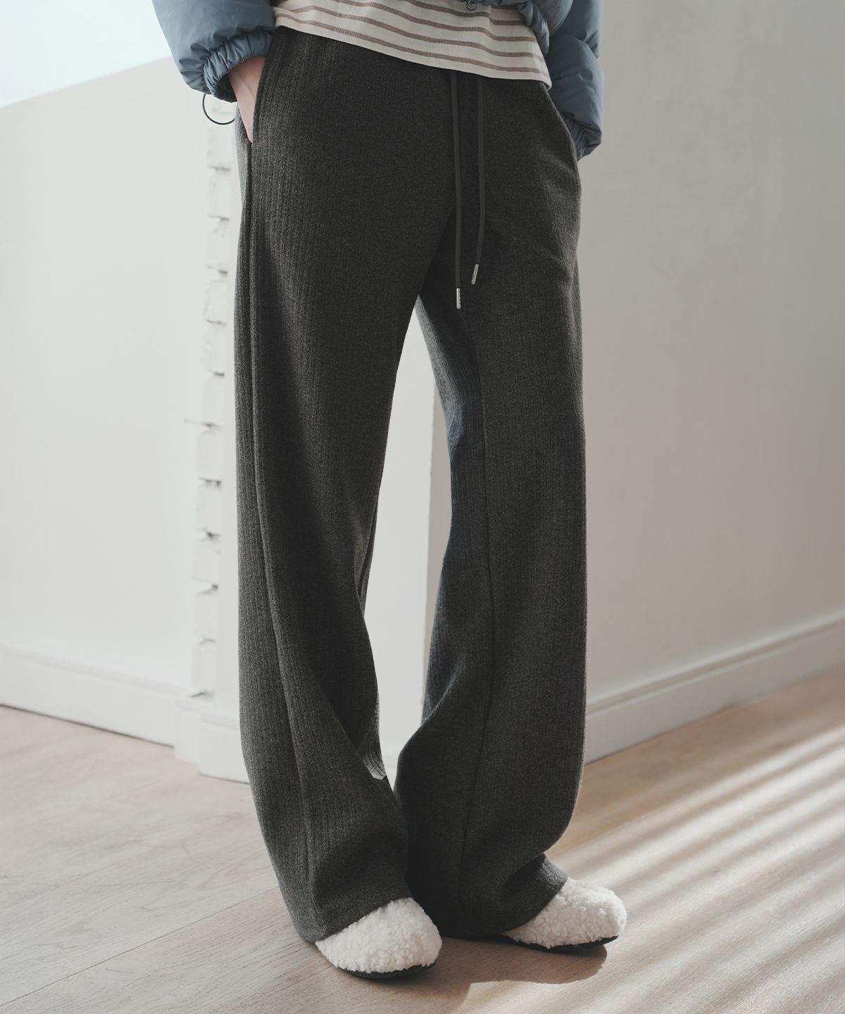 로브로브(LOVLOV) SO WARM BANDING PANTS