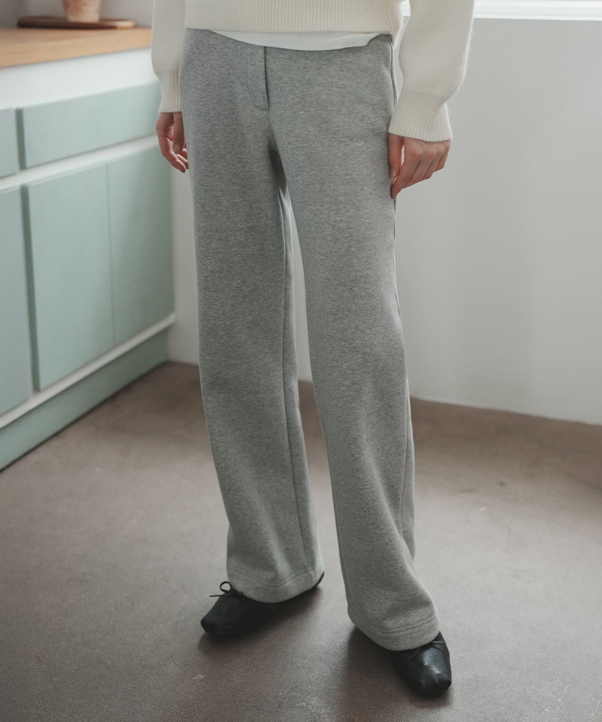 로브로브(LOVLOV) SOFT STRUCTURE PANTS