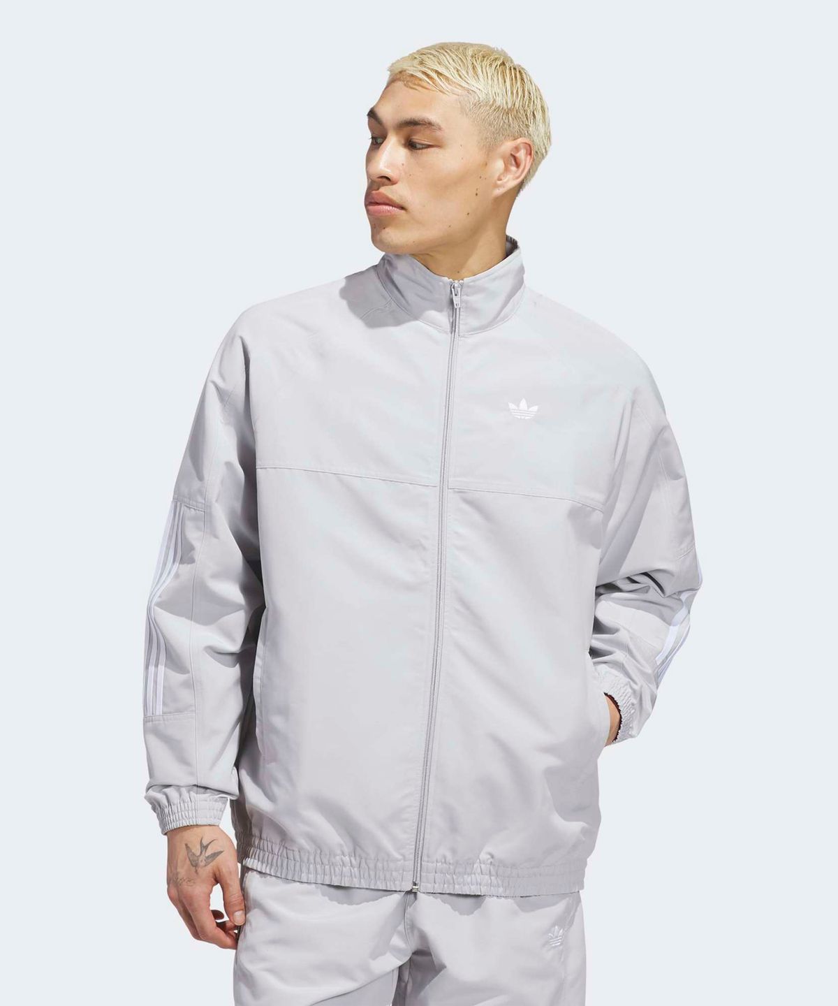 아디다스(ADIDAS) 스케이트보딩 GATSELE 트랙 재킷 - 그레이 / JY3699