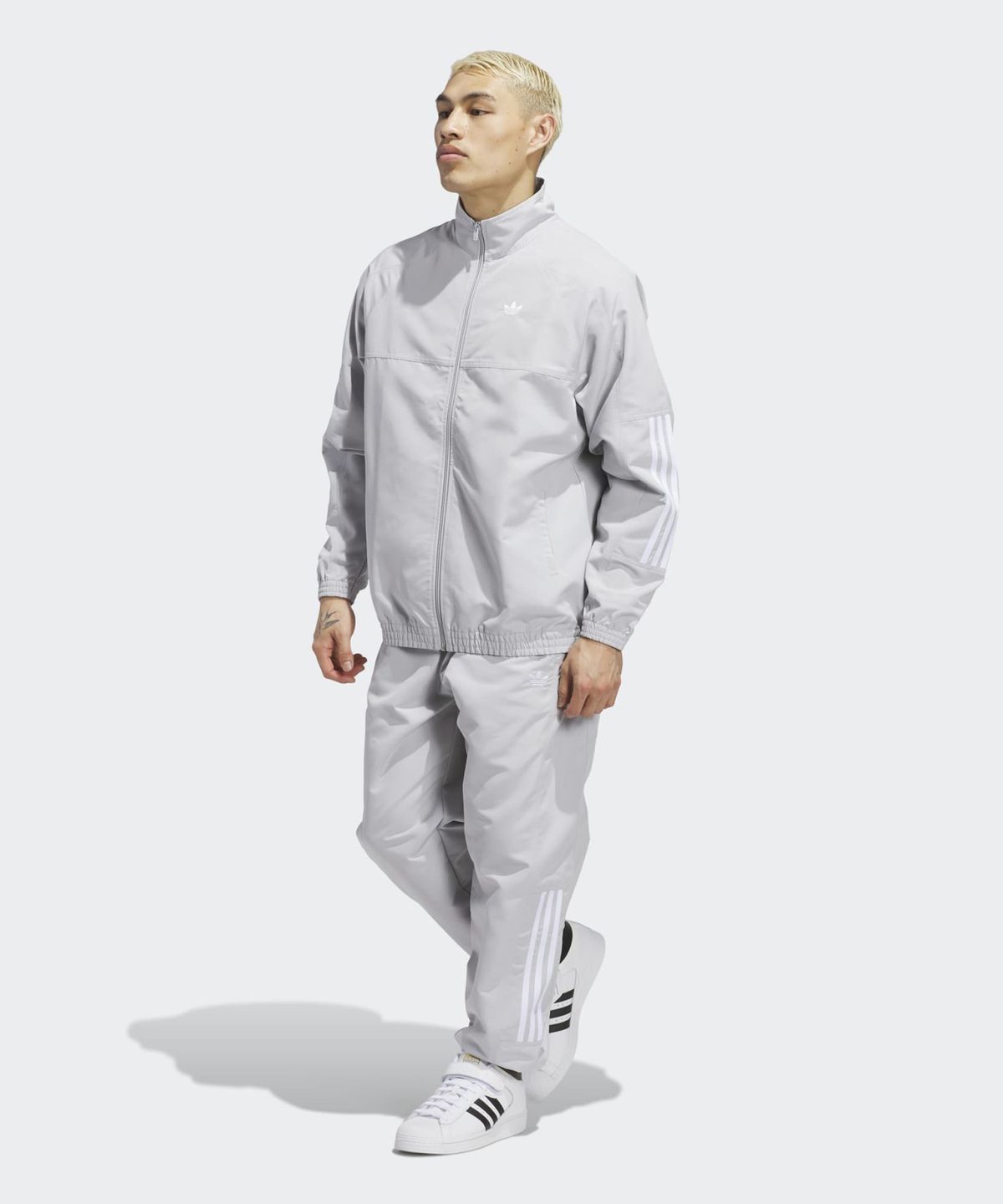 아디다스(ADIDAS) 스케이트보딩 GATSELE 트랙 재킷 - 그레이 / JY3699