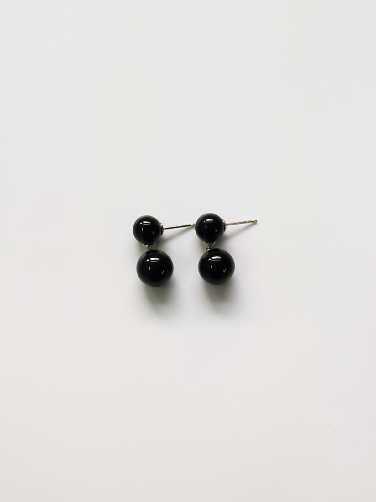 소수(SOSOO) Double Round Onyx Drop Earrings