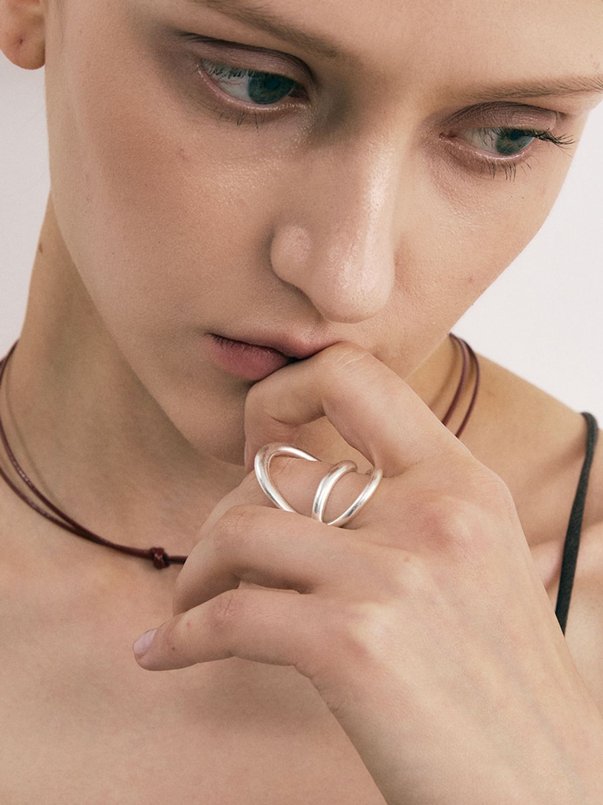 소수(SOSOO) Glamorous Knot Ring