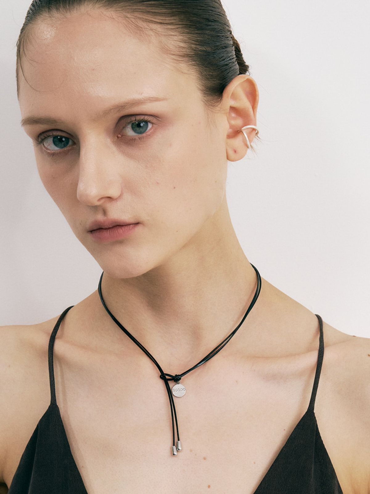 소수(SOSOO) Lether Knot Two Way Necklace [Black]