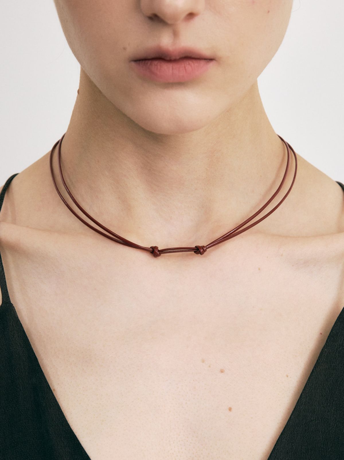 소수(SOSOO) Lether Knot Two Way Necklace [Brown]