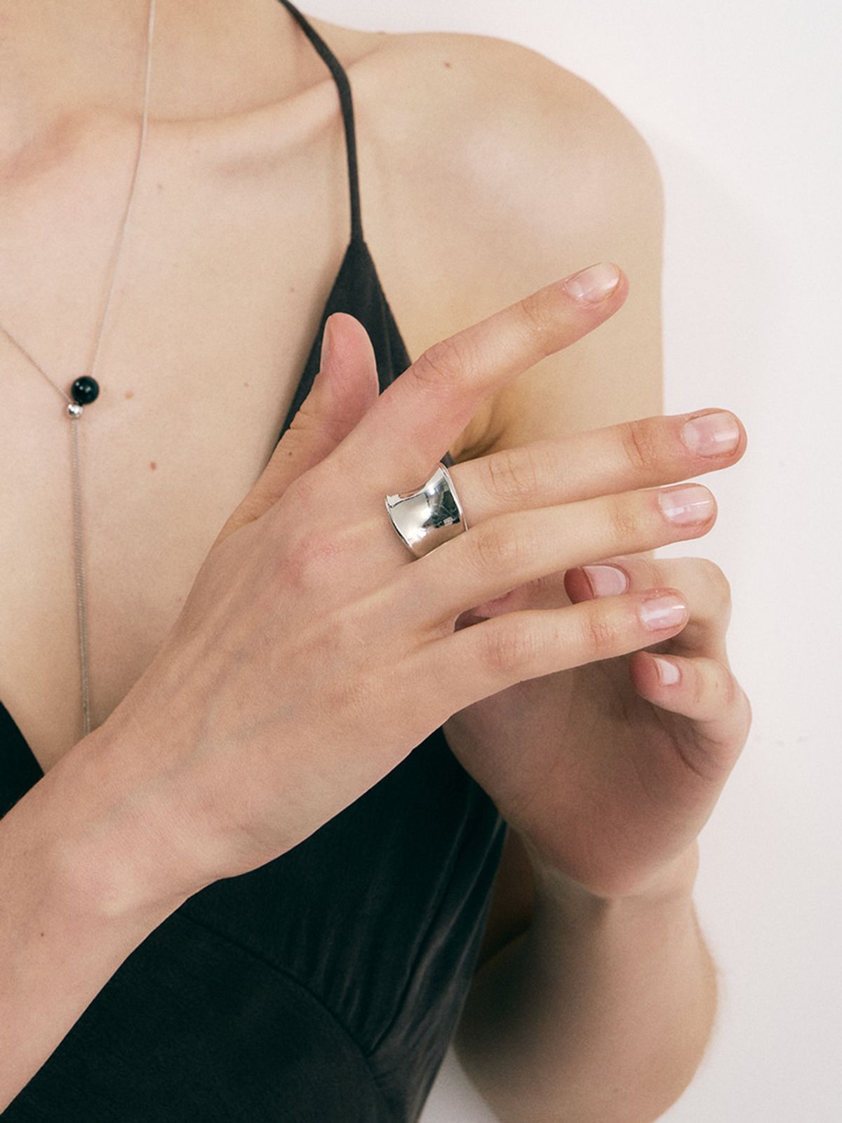 소수(SOSOO) Wide Bold Ring