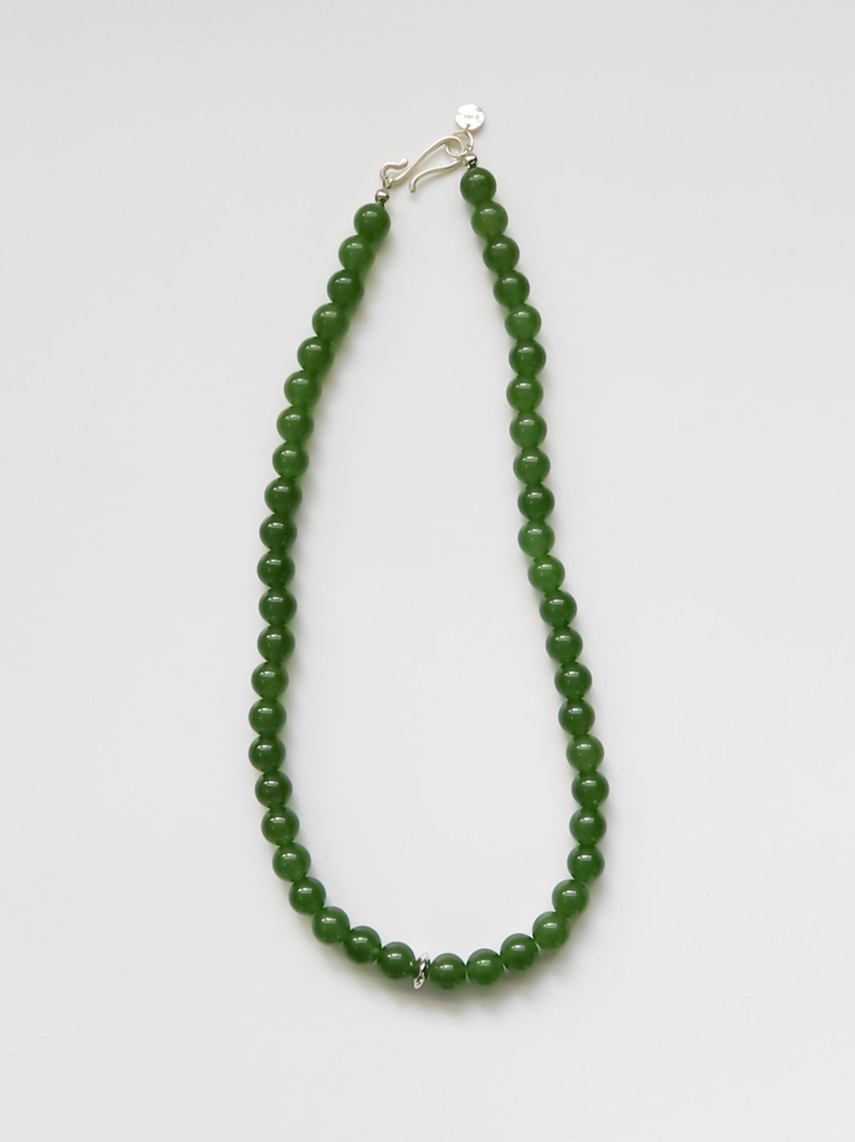 소수(SOSOO) Green Jade 8mm Silver Point Necklace