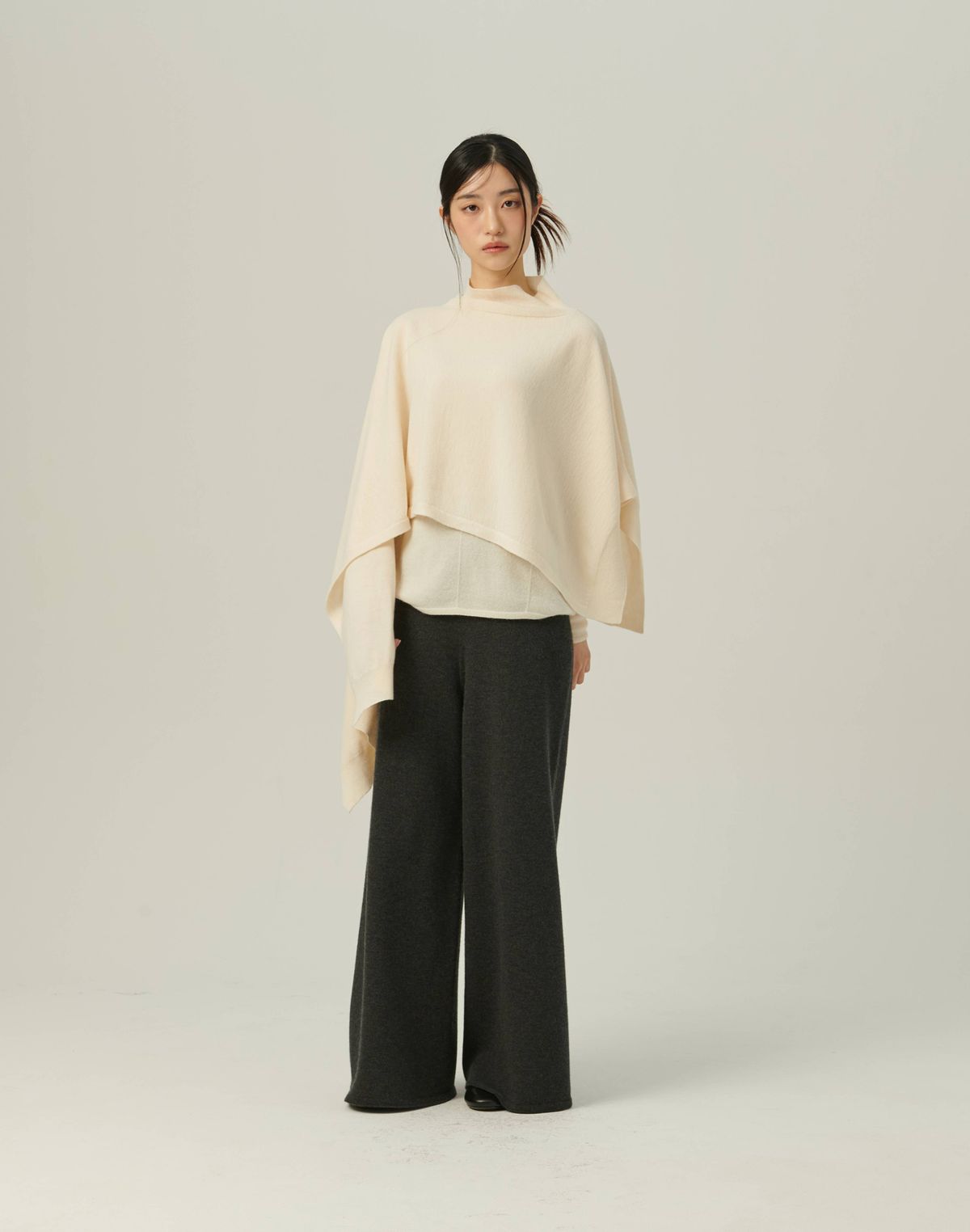 베이스스레드(BASETHREAD) Multiway Knit Cape_IVORY
