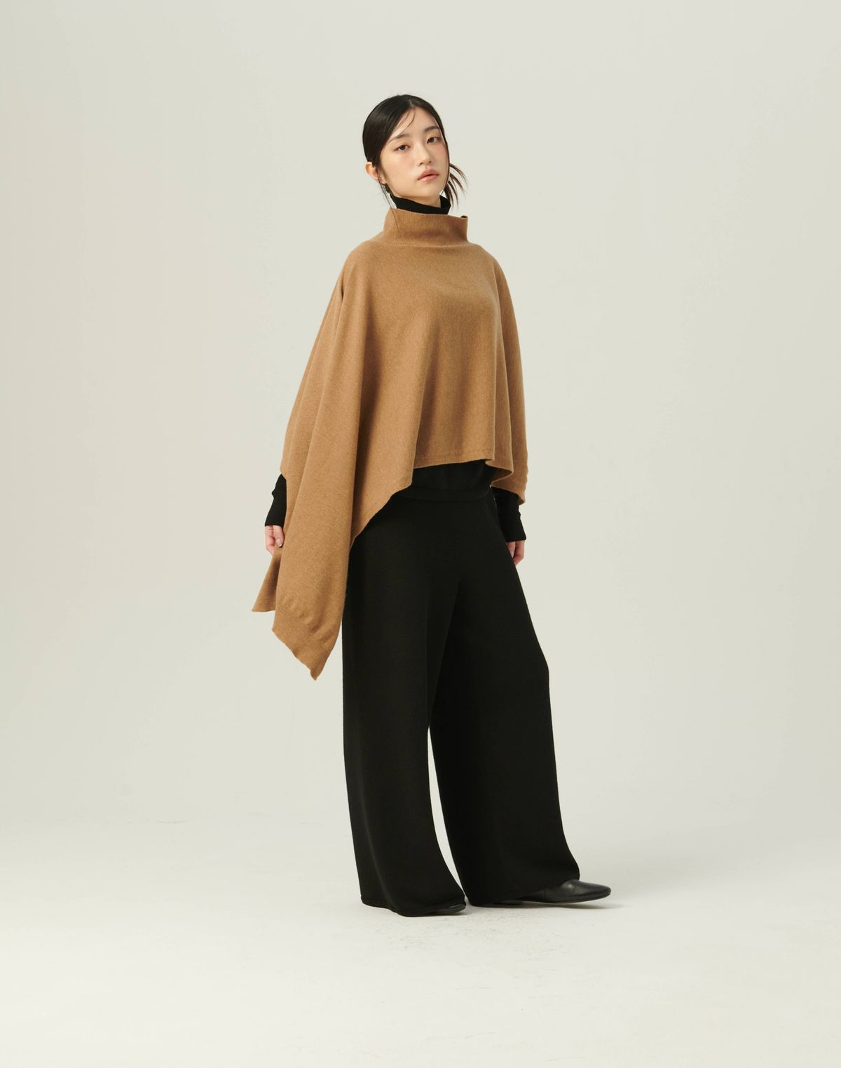 베이스스레드(BASETHREAD) Multiway Knit Cape_BEIGE
