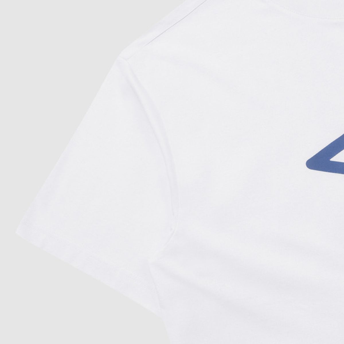엄브로(UMBRO) 에센셜 빅로고 반팔 티셔츠 화이트 UR123CRS18