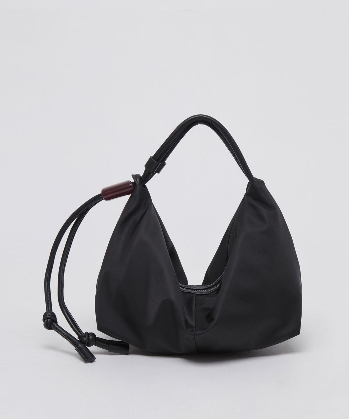 아카이브앱크(ARCHIVEPKE) Ridge shoulder bag(Nylon black)_OVBAX26105BLK