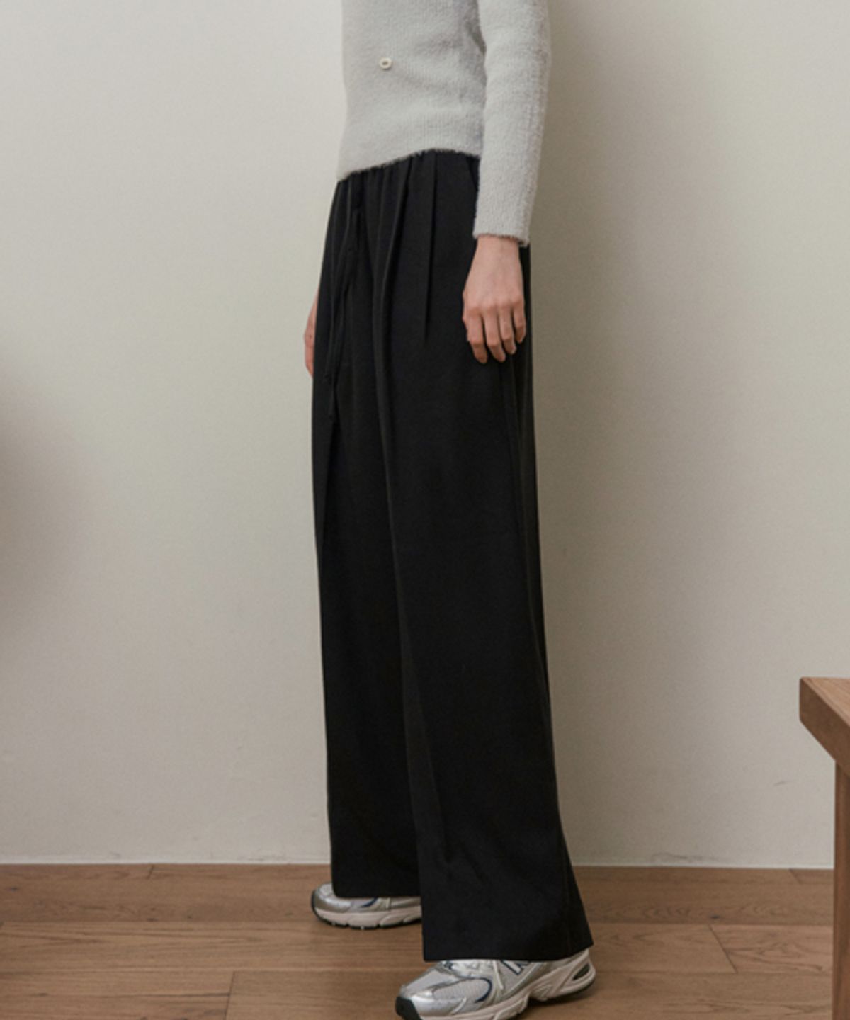 헤인트(HAINT) BAY RELAXED WIDE SLACKS_BLACK