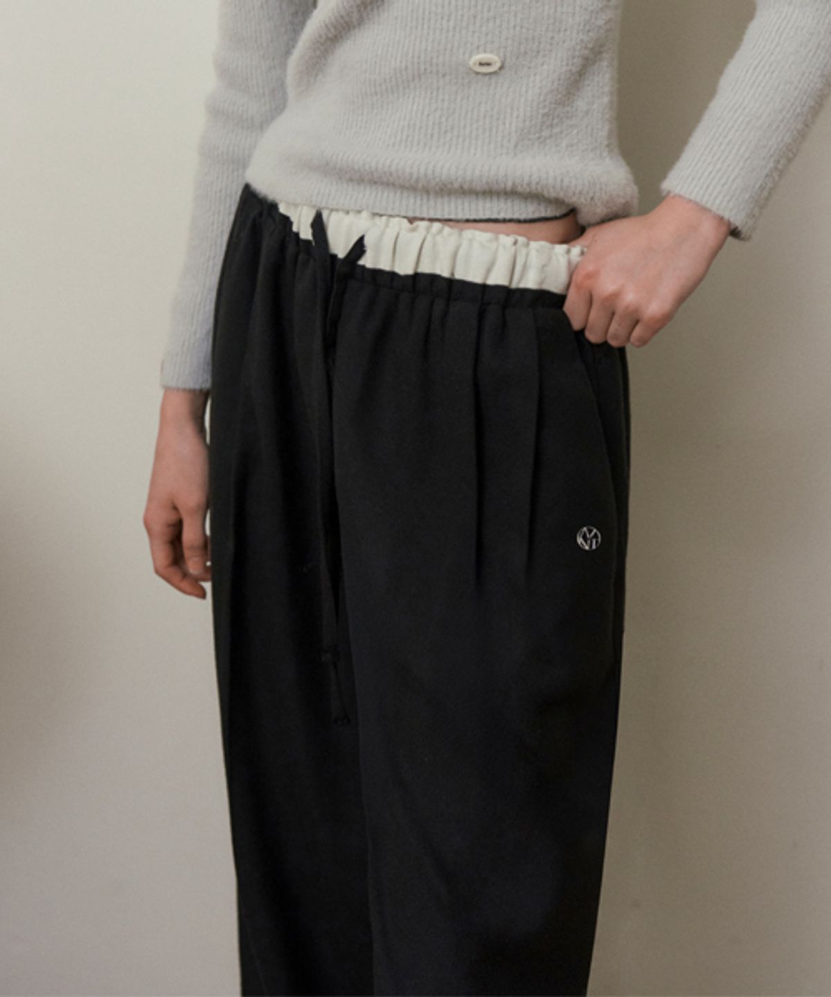 헤인트(HAINT) BAY RELAXED WIDE SLACKS_BLACK