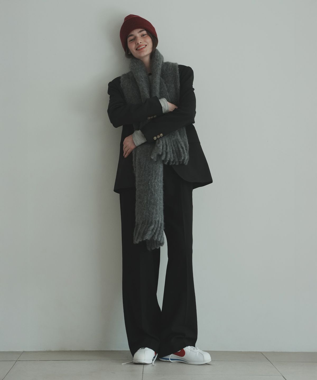 로브로브(LOVLOV) PLUFFY TAIL MUFFLER