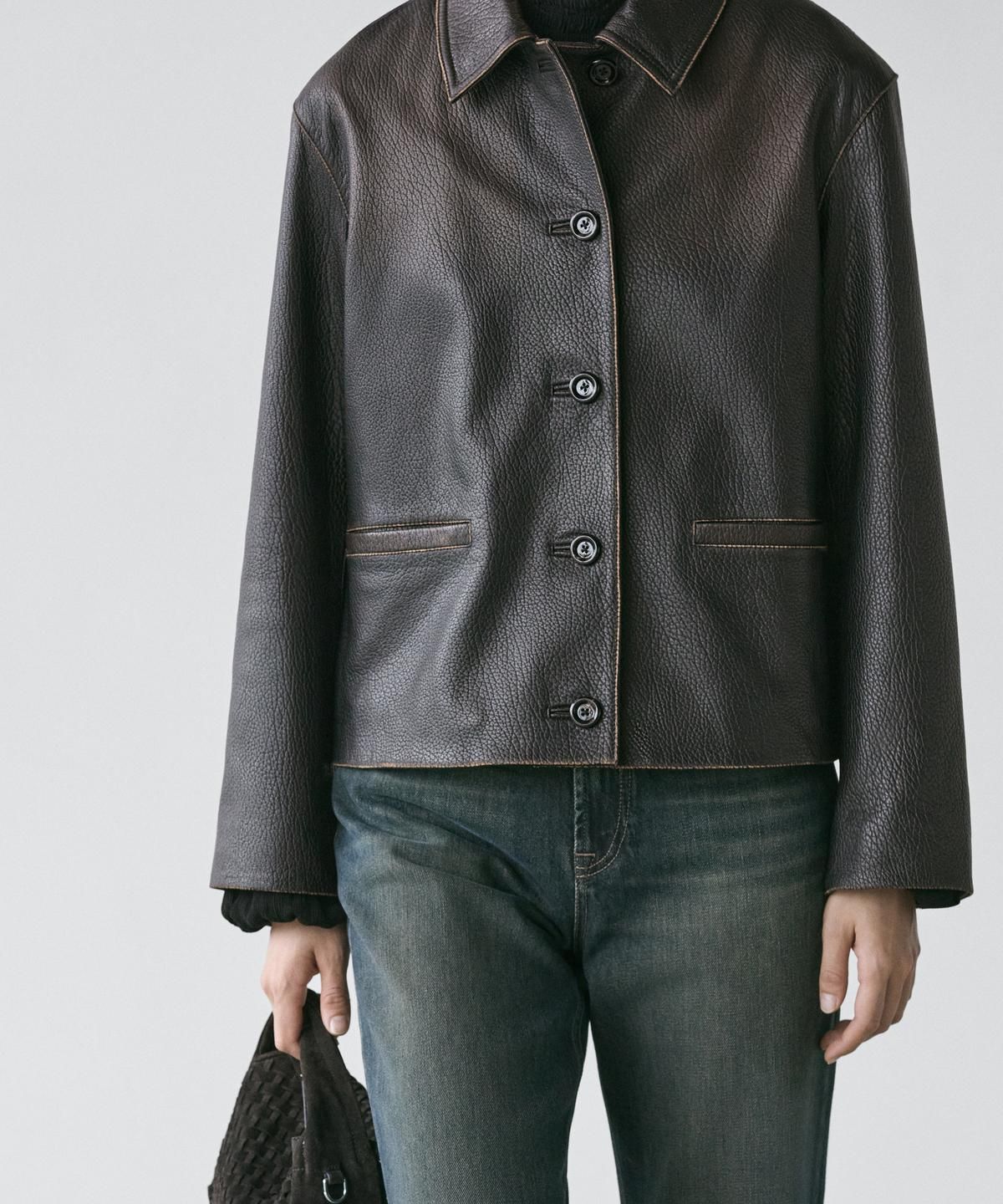 마시모두띠(MASSIMO DUTTI) 쇼트 나파 레더 재킷