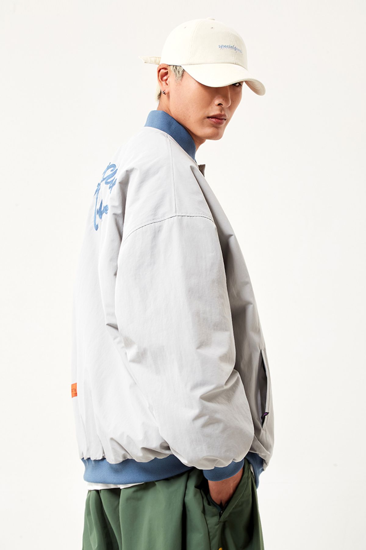 스페셜게스트(SPECIAL GUEST) V2 UNIVERSAL BALL CAP (Ivory)