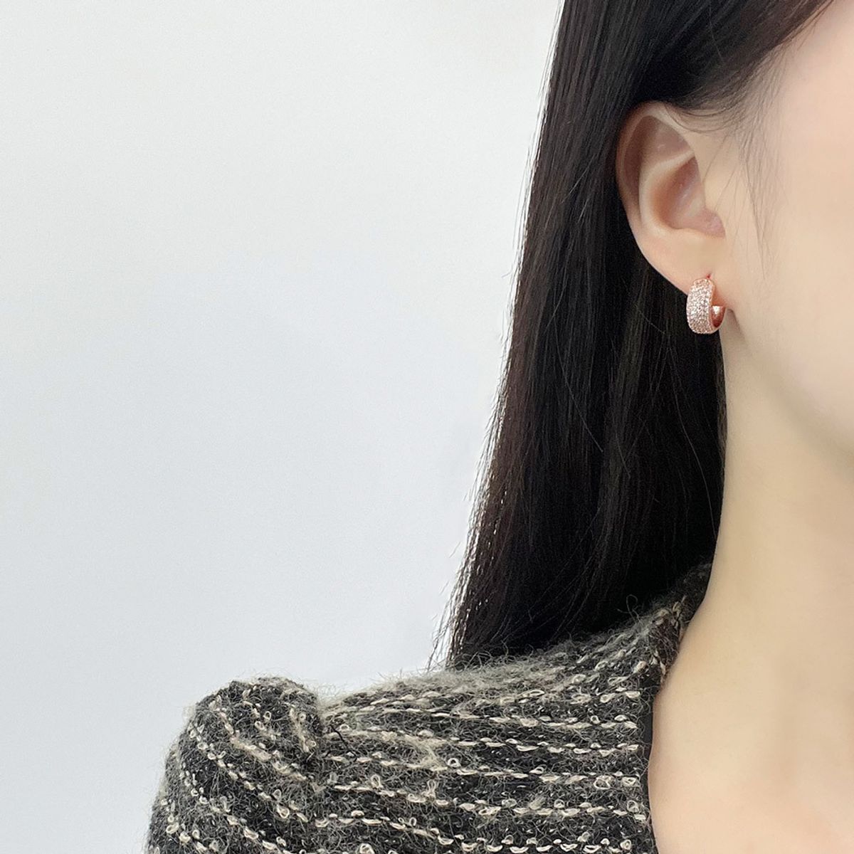디유아모르(DIEUAMOUR) 14K 골드핀 에르브 볼드 원터치 이어링