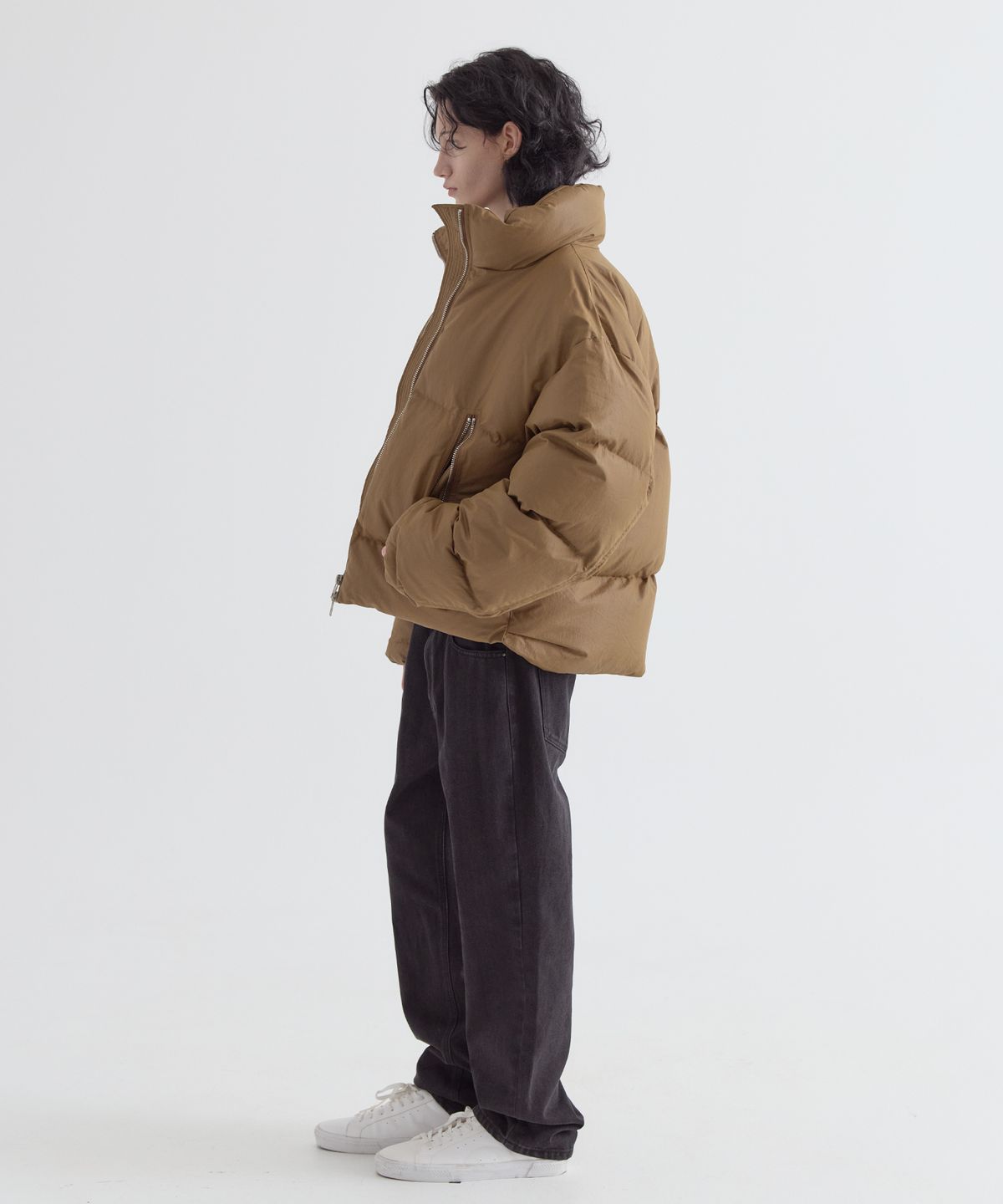 이지오(EZIO) Coen High Neck Short Padding_Brown