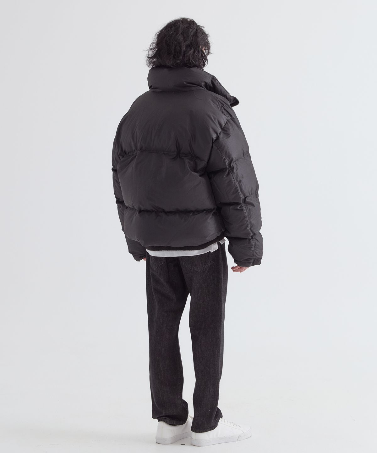 이지오(EZIO) Coen High Neck Short Padding_Black
