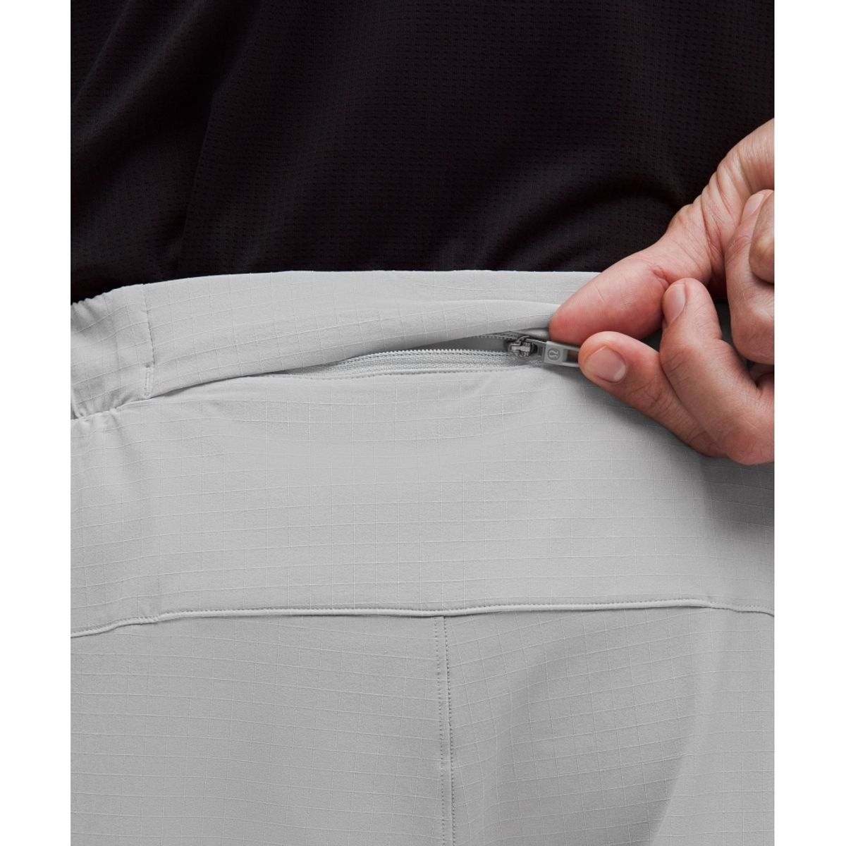 룰루레몬(LULULEMON) 마일 메이커 런 크루 립스탑 라인드 쇼츠 6inch  SILD