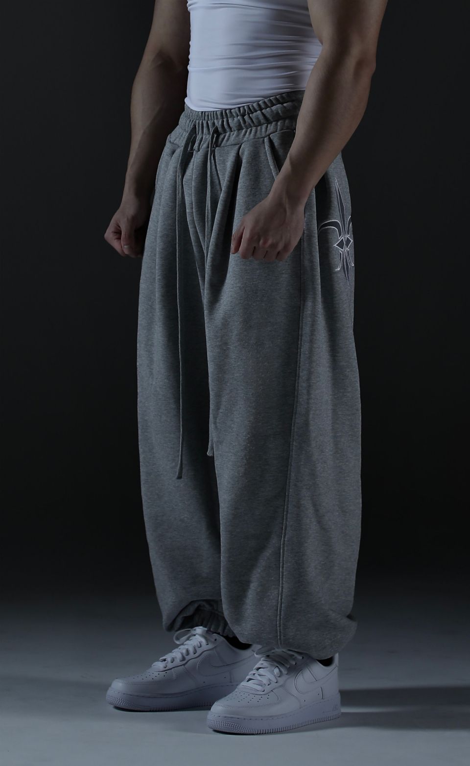 MUSINSA | CARMID Kamid Wide Sweat Logo Pants [Gray]