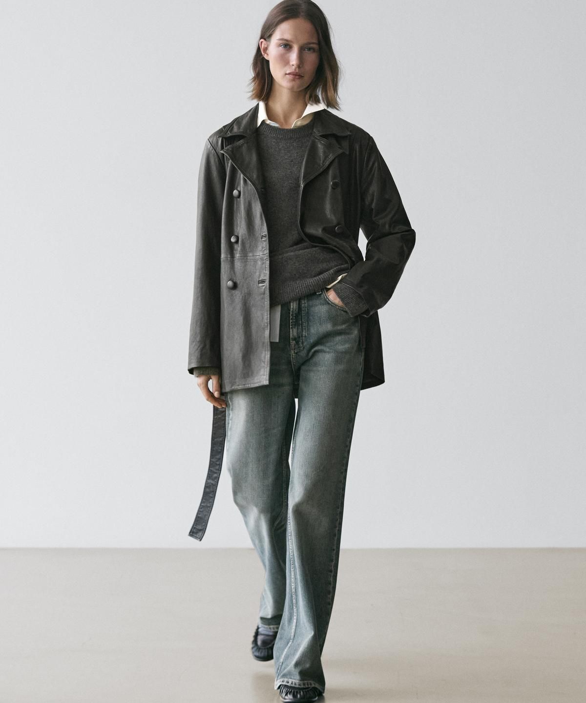 마시모두띠(MASSIMO DUTTI) 벨트 디테일 나파 레더 자켓