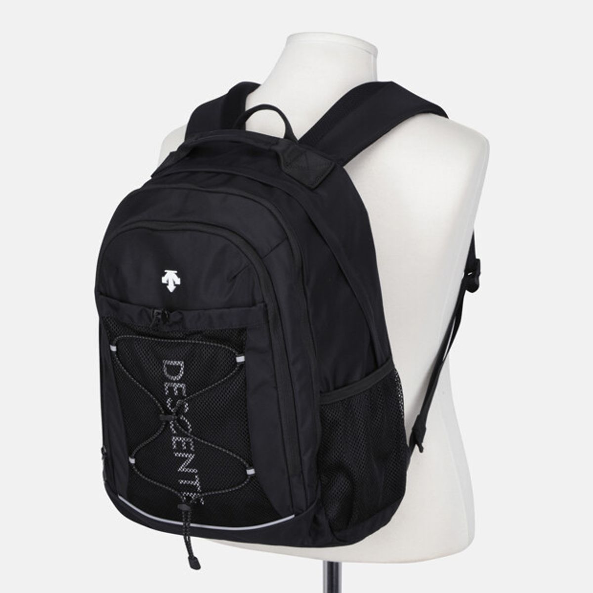 데상트(DESCENTE) 무브 미니 백팩 (23L 슈즈백 구성) 블랙 SR123UBP12